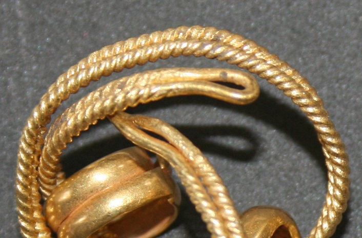 Bronze Age gold, 1300BC-1150BC.